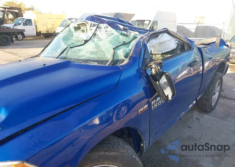 2014 Ram 1500 Express z USA, uszkodzony, nr VIN 3C6JR6AT4EG232343